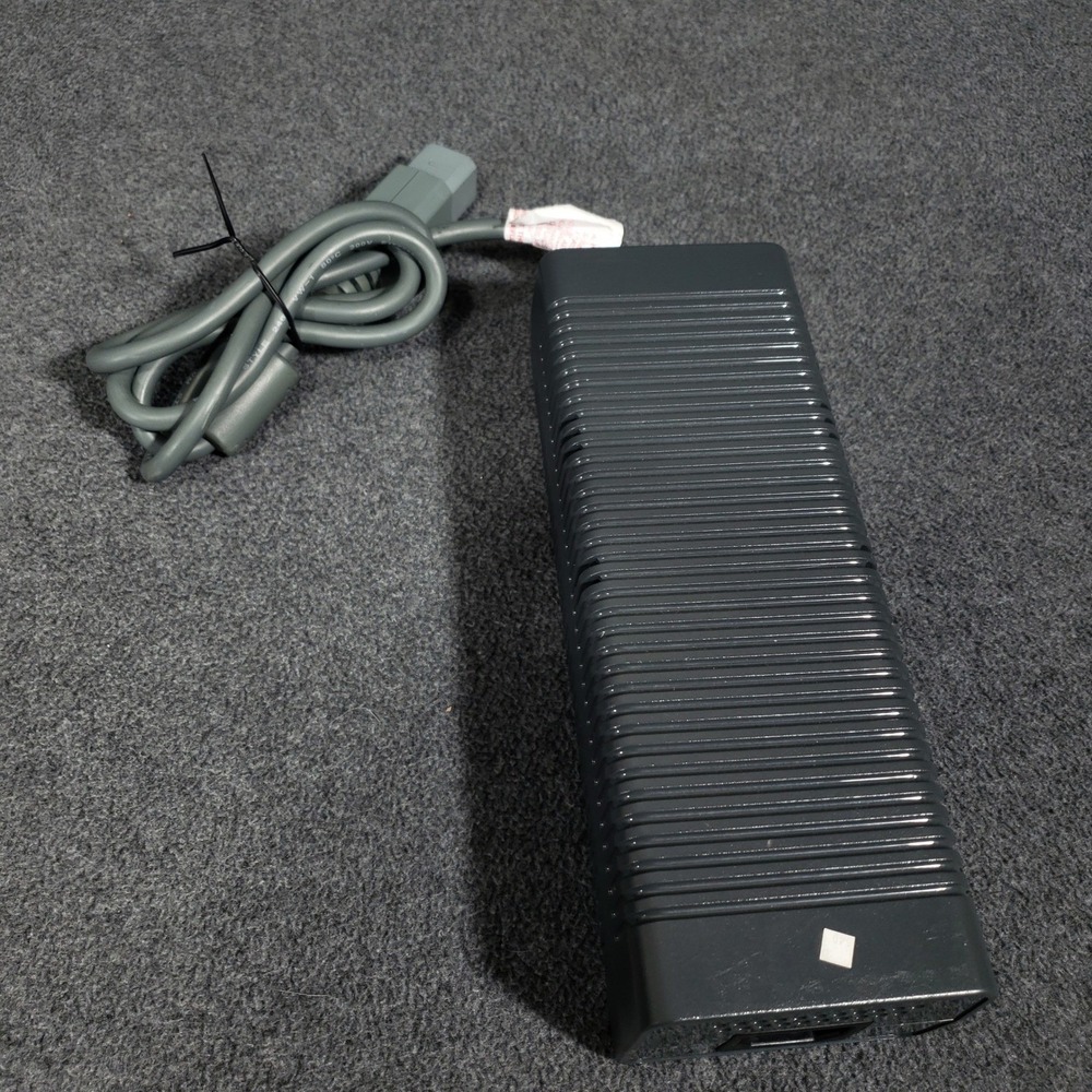 Microsoft Xbox 360 AC Adapter‎ Power Supply 175W Gray HP-AW175EF3